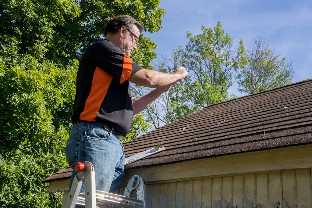 Top 5 Benefits of Hiring a Certified Roof Inspector for Your Home