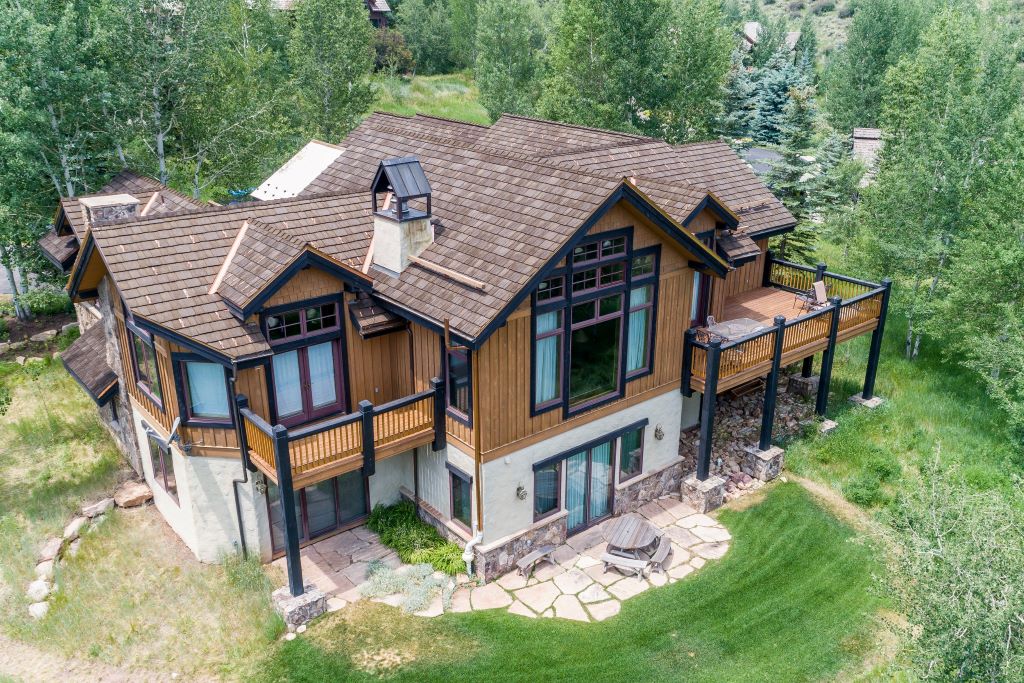 How long do eco-friendly roofs last?