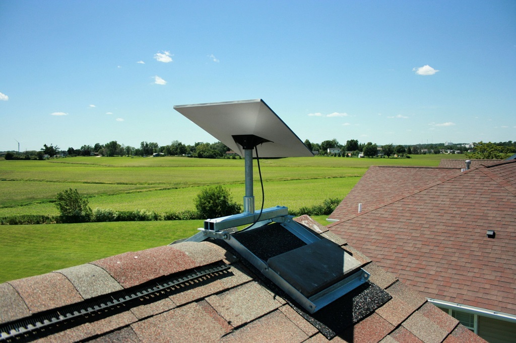 Can I attach the Starlink stand directly to the roof